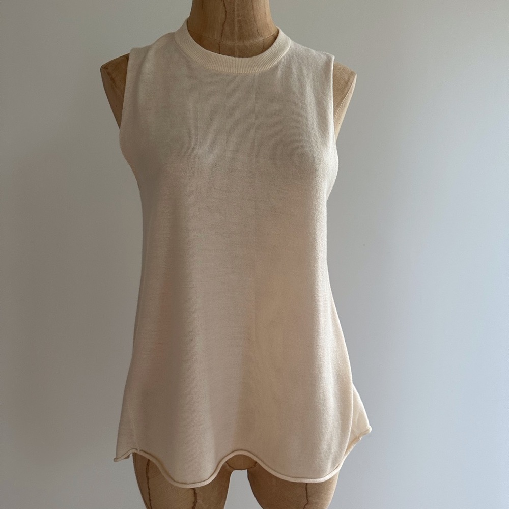 A.L.C. Cream Sleeveless Tank Top with Asymmetrical Hem